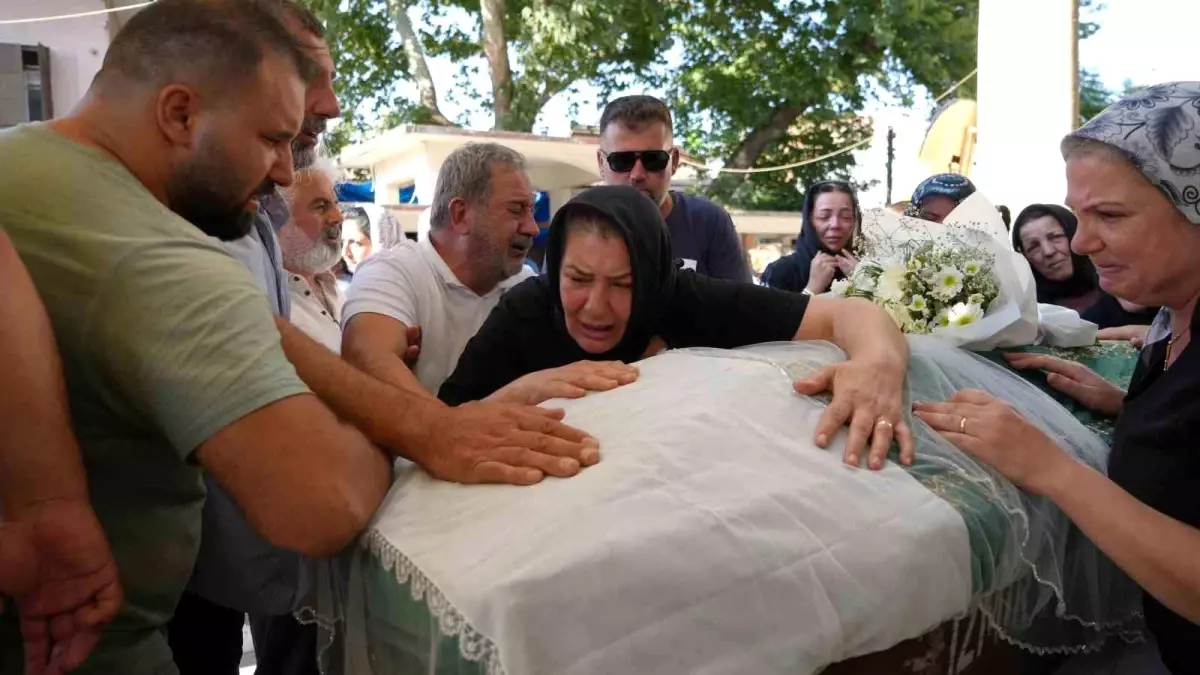 Berfu Hatipoğlu, Eğitim Uçağı Kazasında Hayatını Kaybetti