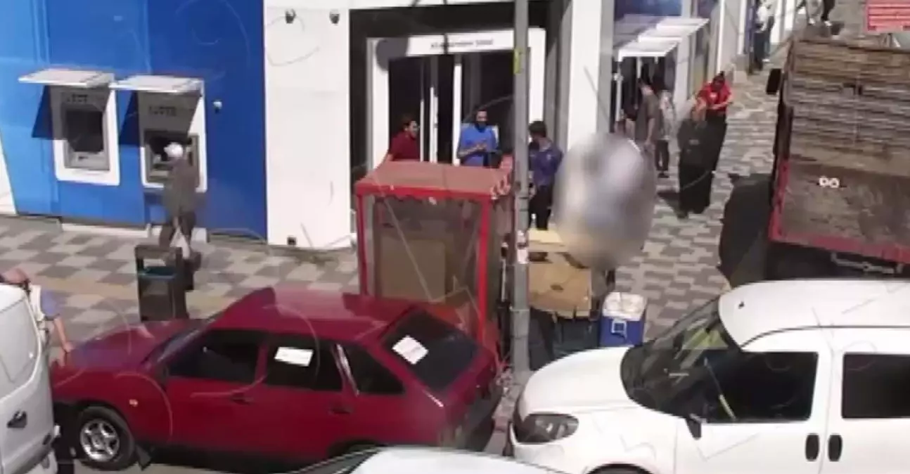 Polis, 5.3 Milyon TL\'lik Dolandırıcılığı Engelledi