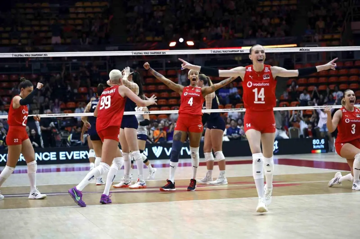 A Milli Kadın Voleybol Takımı Yarı Finalde