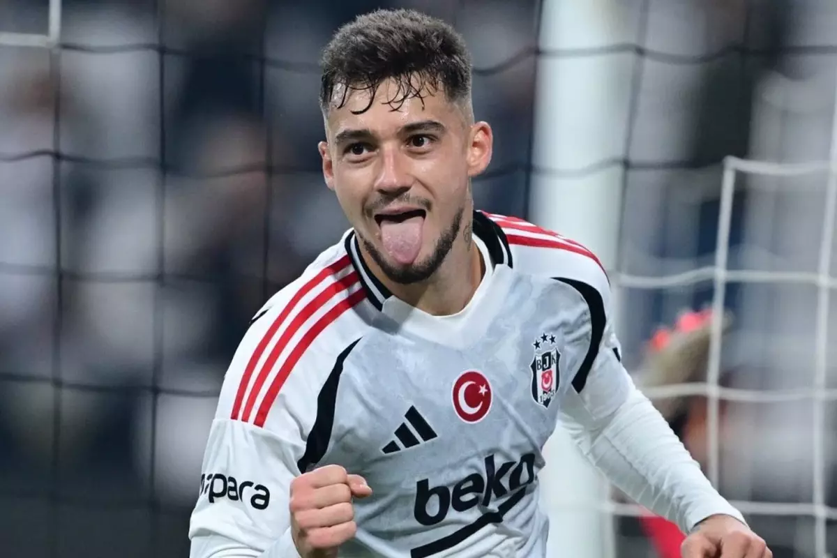 Anlaşma sağlandı! Trabzonspor\'dan Ernest Muçi sürprizi