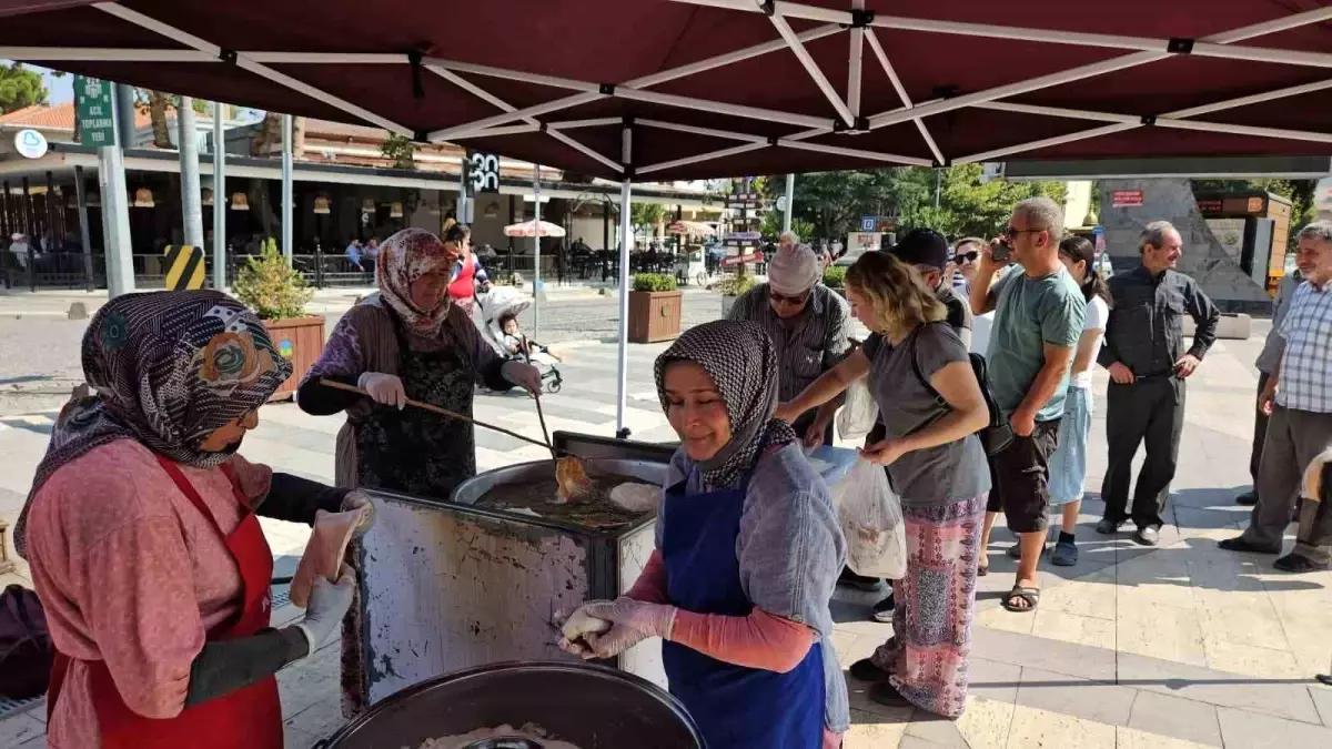 Sındırgı\'da Artçı Sarsıntılar ve Lokma Şenliği