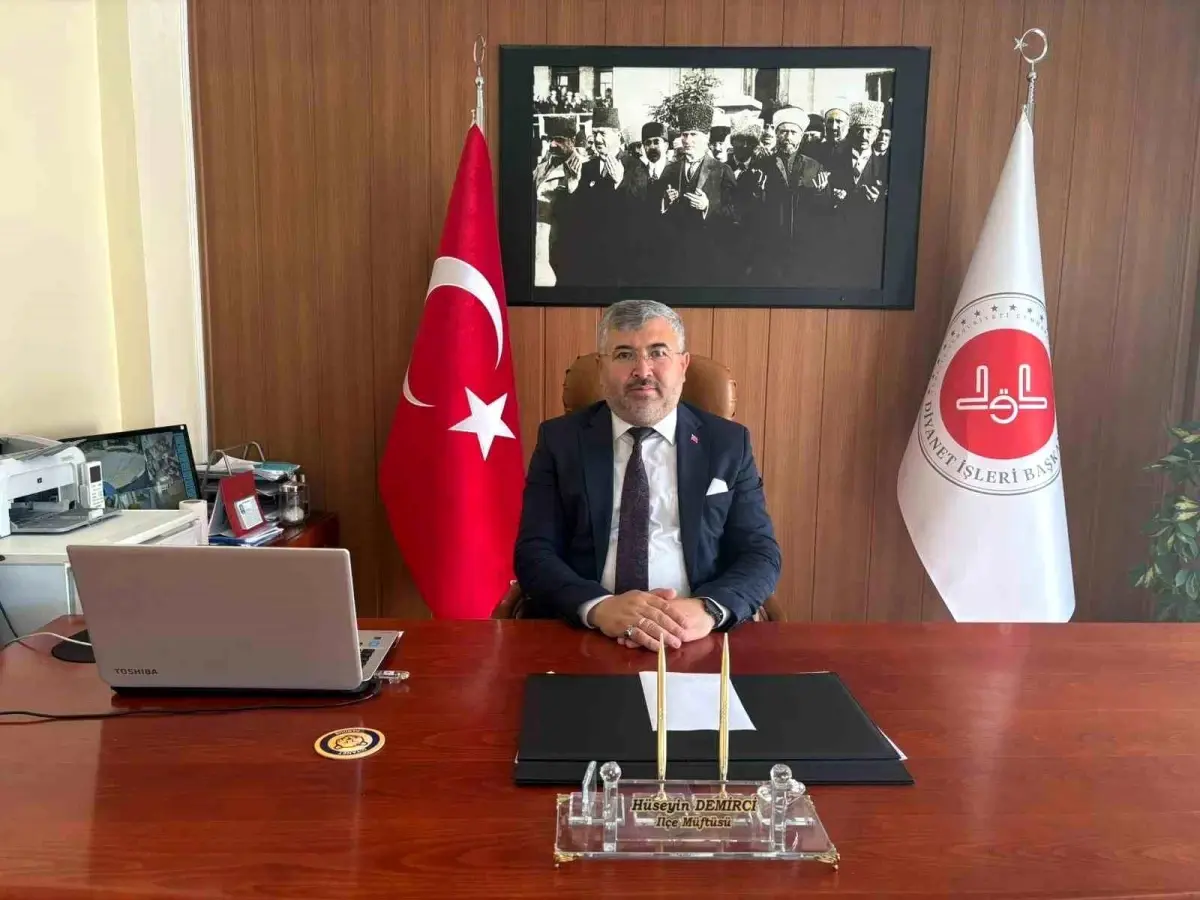 Yeni Müftü Hisarcık\'ta Göreve Başladı