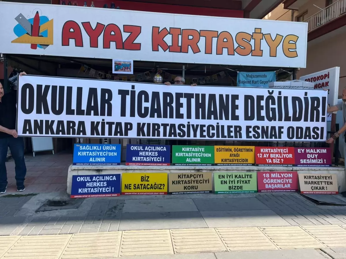 Kırtasiyeciler Zincir Marketlere Tepki Gösterdi