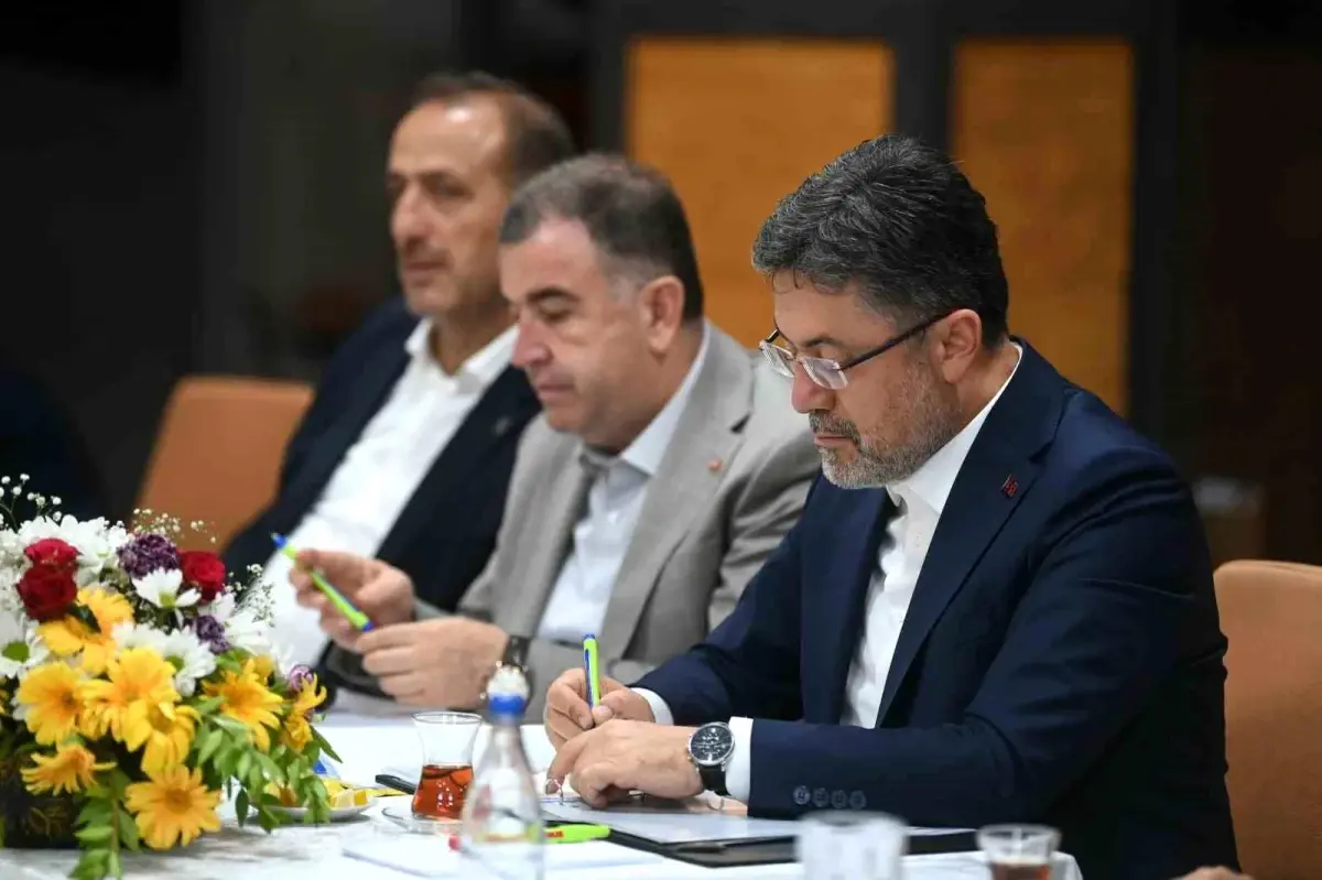 Şap Hastalığı: Hayvan Pazarları Yeniden Açılıyor