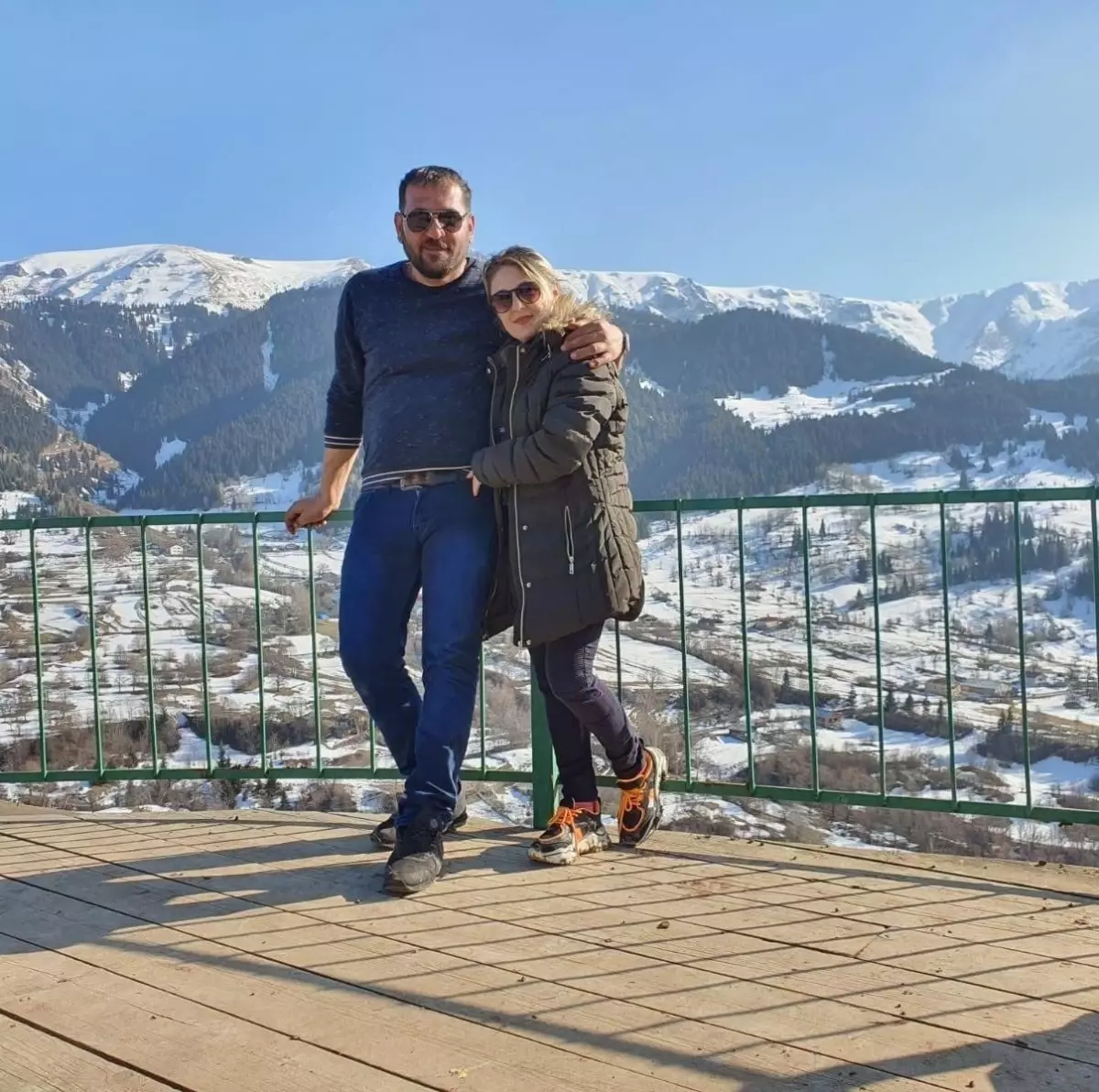 Şavşat\'ta Korkunç Kaza: Eşini Kaybeden Sürücü de Hayatını Kaybetti