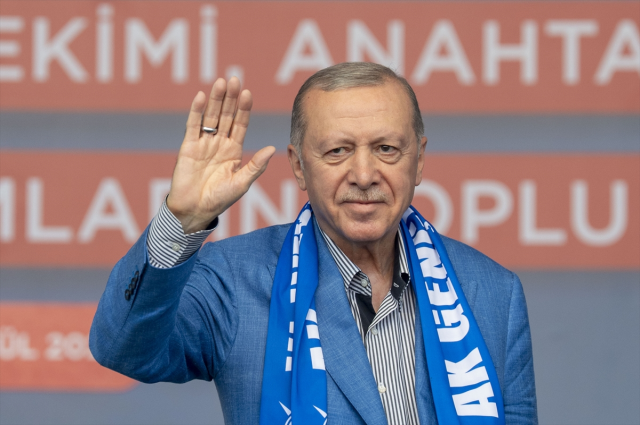 Cumhurbaşkanı Erdoğan, muhtarlarla ilgili söylenen yalana ateş püskürdü Cumhurbaşkanı Erdoğan, muhtarlarla ilgili söylenen yalana ateş püskürdü