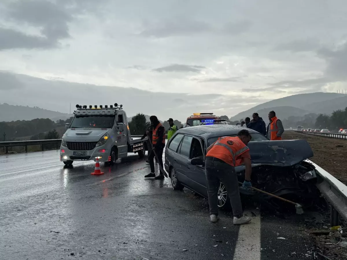 Düzce\'de zincirleme kaza: 1 ölü, 2 yaralı