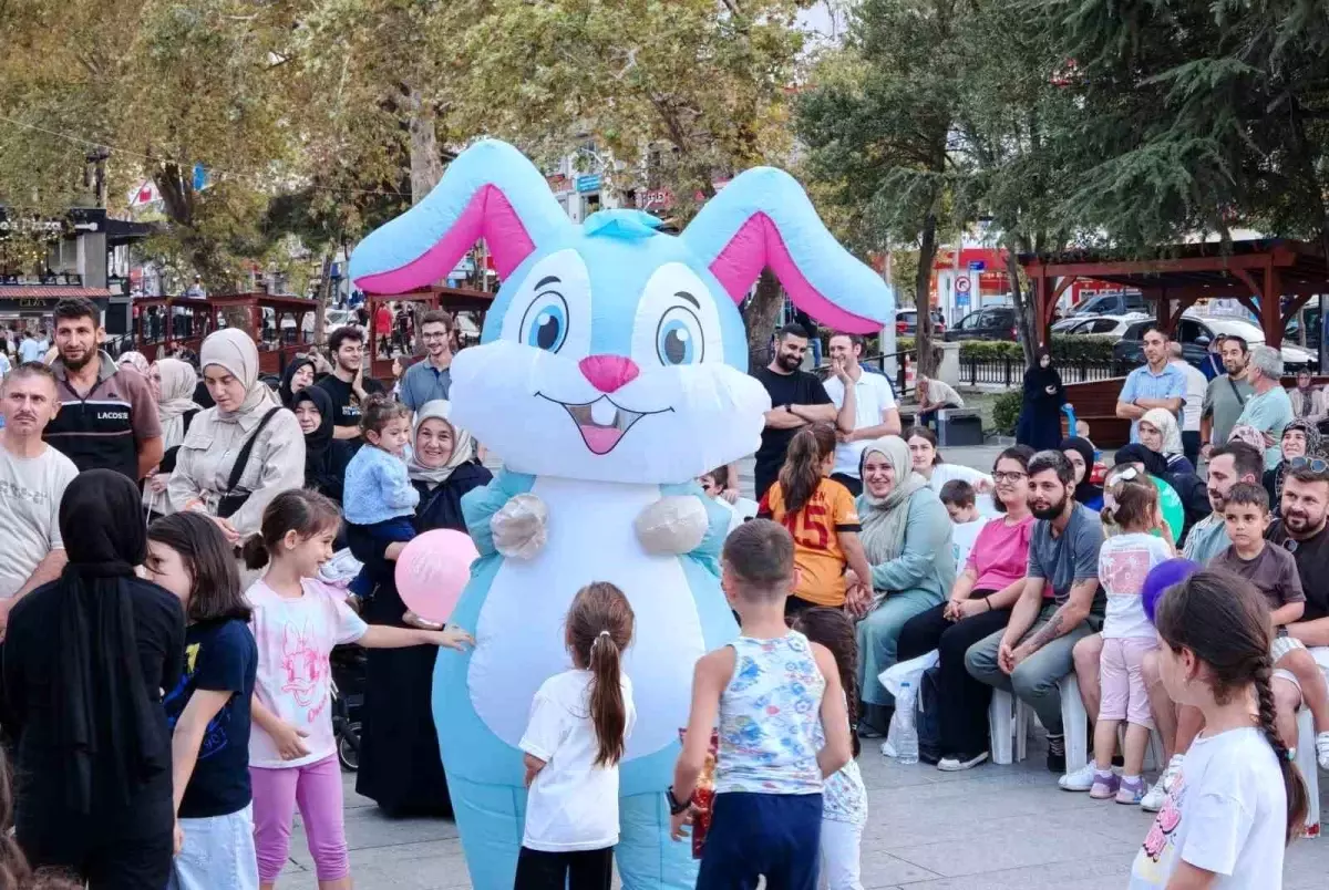 Gölcük\'te \'Okula Merhaba\' Etkinliği Coşkuyla Kutlandı