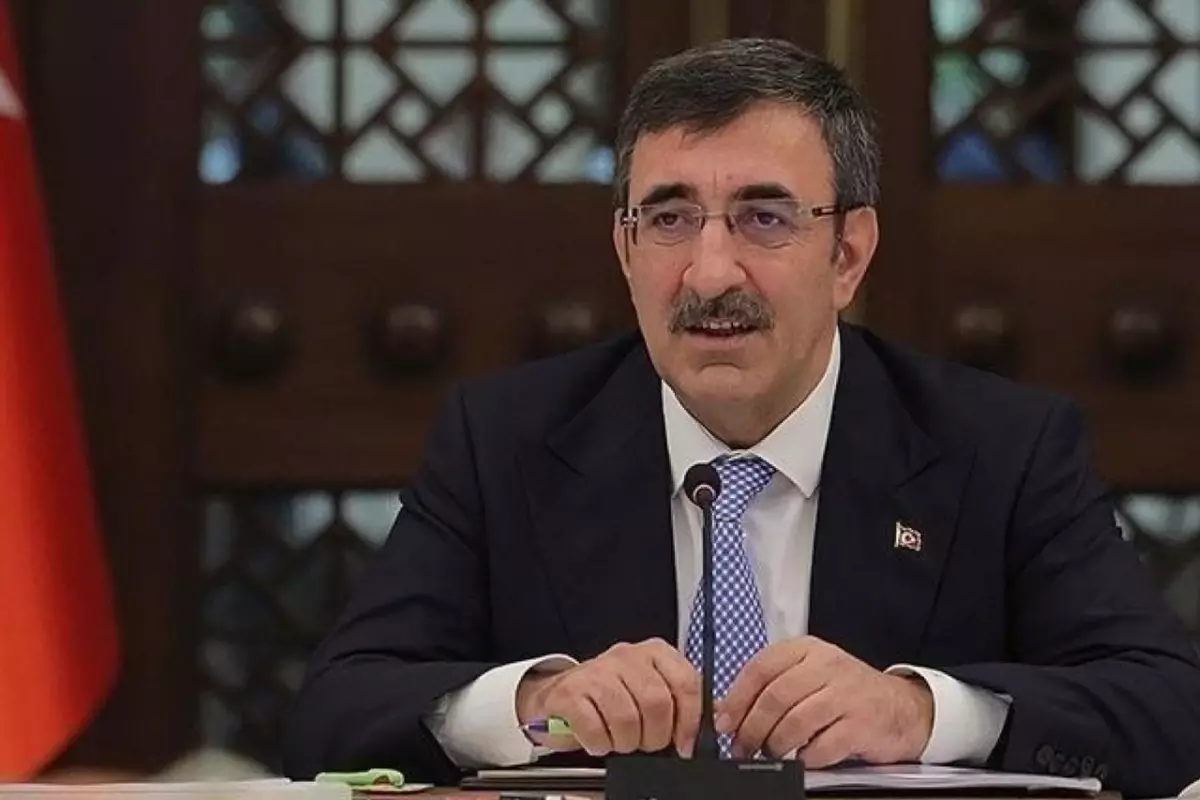 Cevdet Yılmaz: 3 yıllık yol haritasını şekillendiren OVP\'yi yarın açıklıyoruz