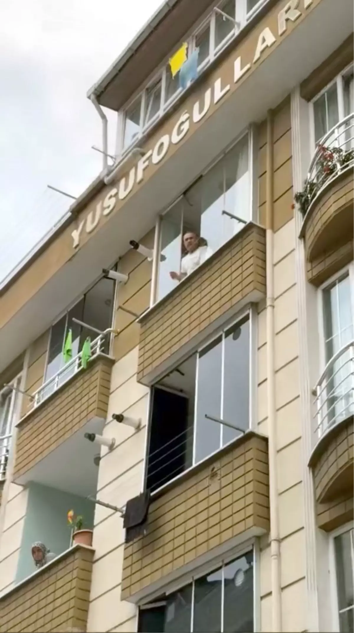 Esenyurt\'ta Çocuklara Soğanlı Çıkış