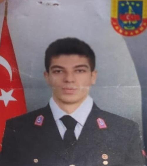 Uzman çavuş feci kazada hayatını kaybetti