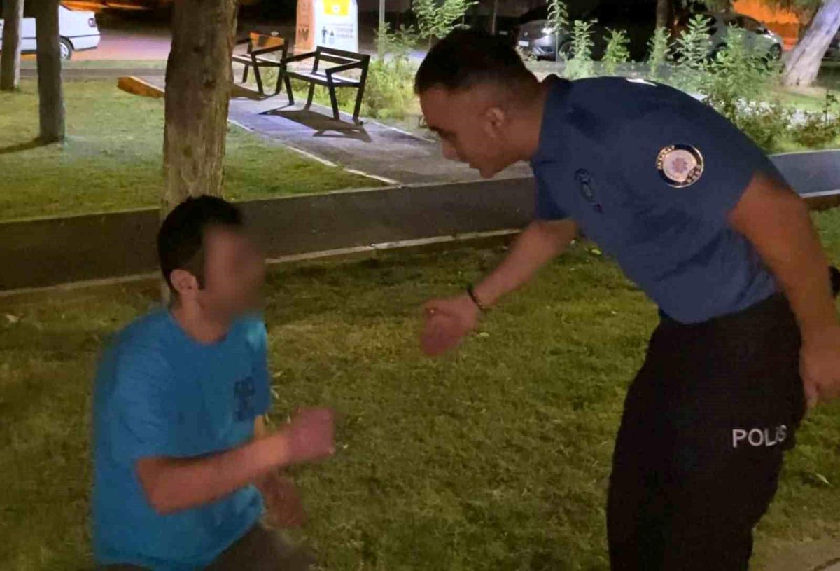 Alkollü Vatandaşın Polisi Selamlayışı