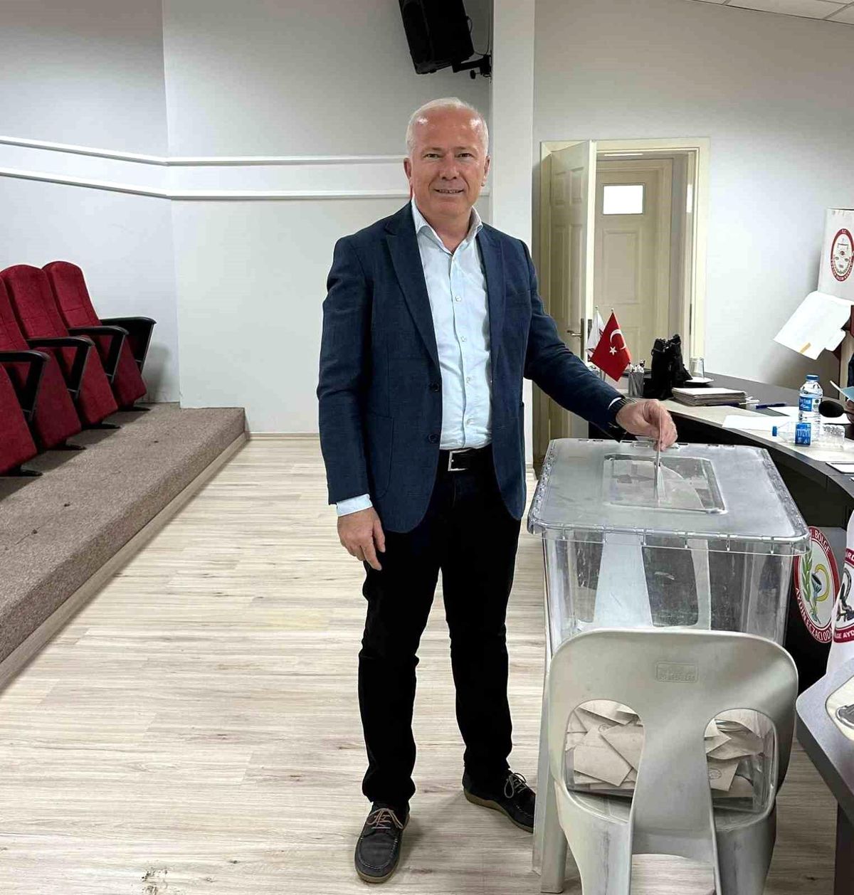 Aydın Eczacı Odası\'nda Güven Tazeleyen Başkan