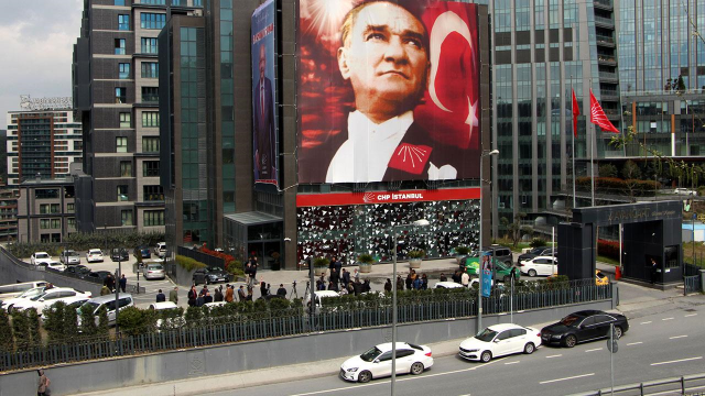 CHP, yeni yönetim seçilene kadar İstanbul İl Başkanlığı'nı kapatma kararı aldı