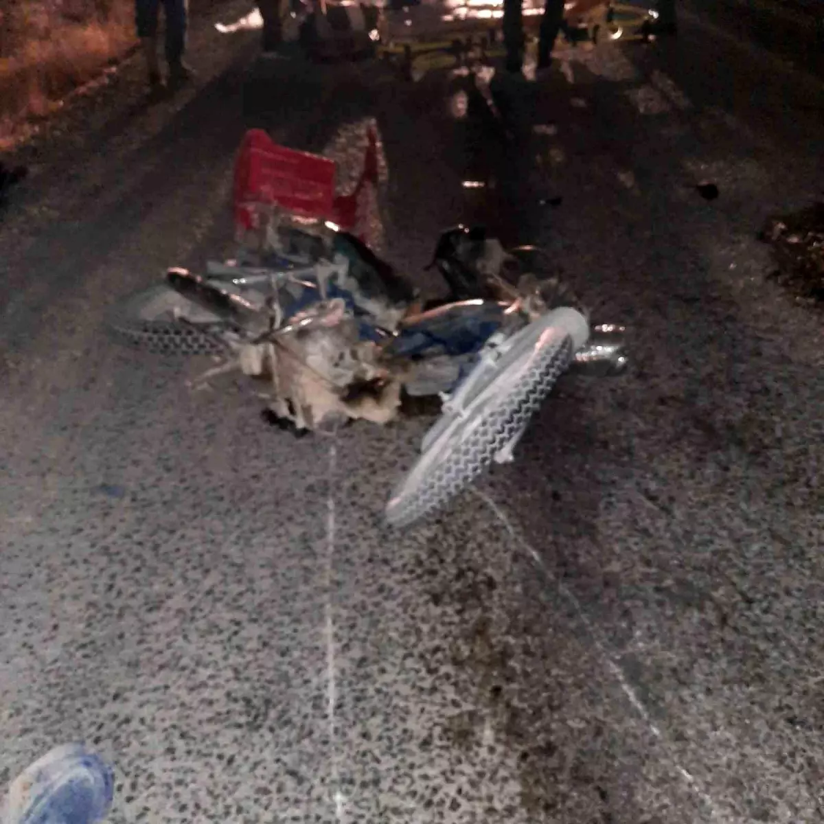 Konya\'da Kaza: 3 Yaralı, Sürücü Kaçtı