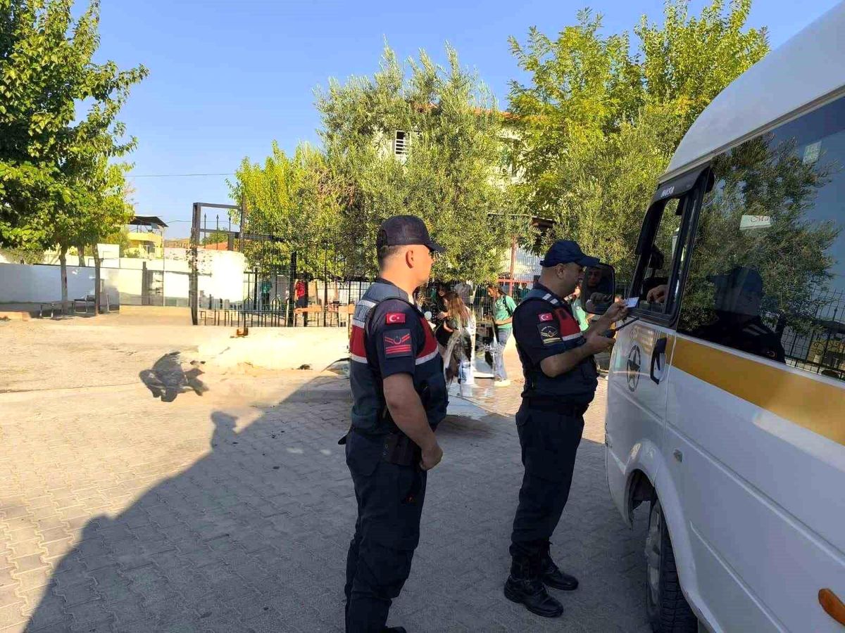 Manisa\'da Okul Çevreleri Denetlendi