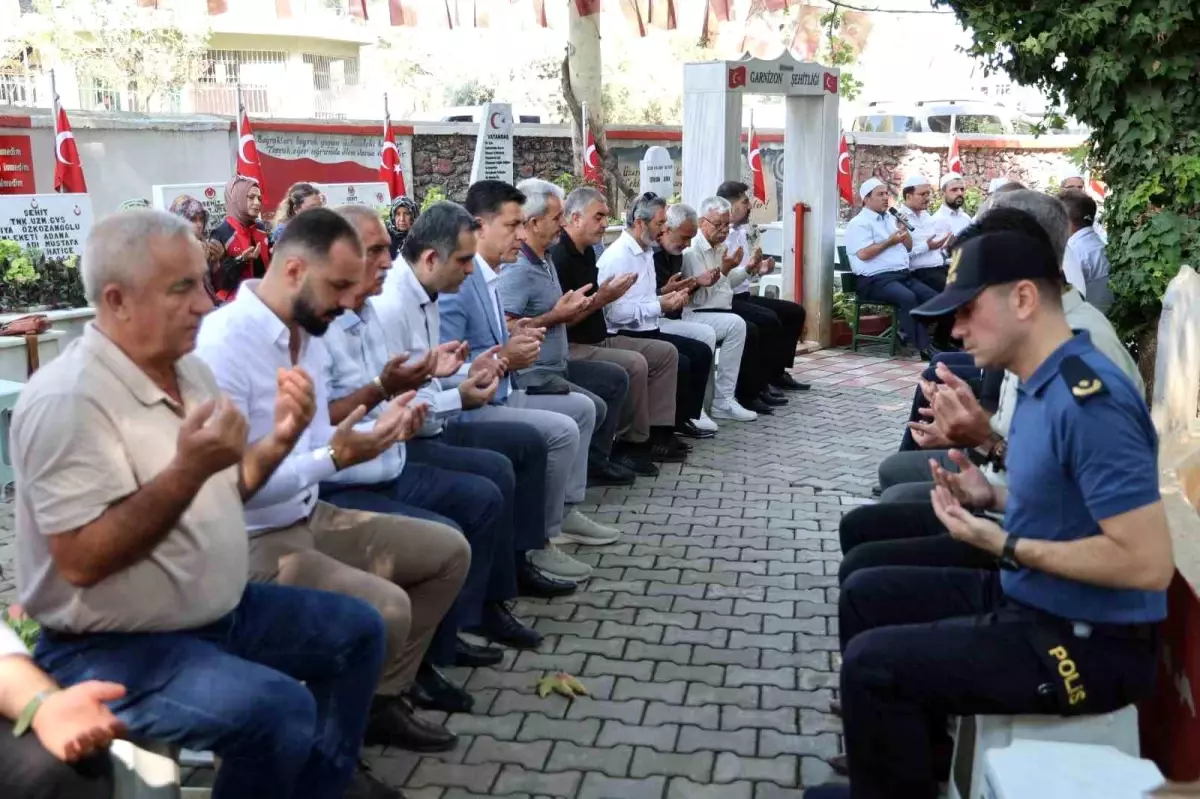 Şehit Ziya Özkozanoğlu kabri başında anıldı