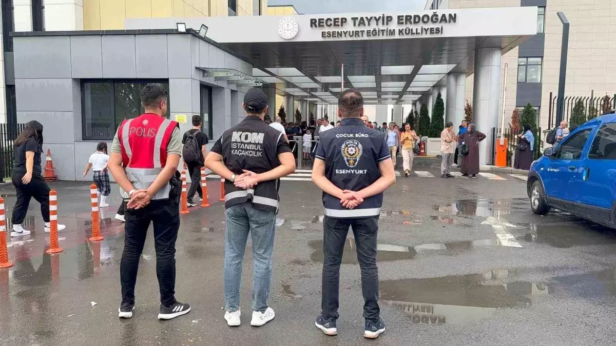 Eğitim Yılının İlk Gününde Polis Denetimi