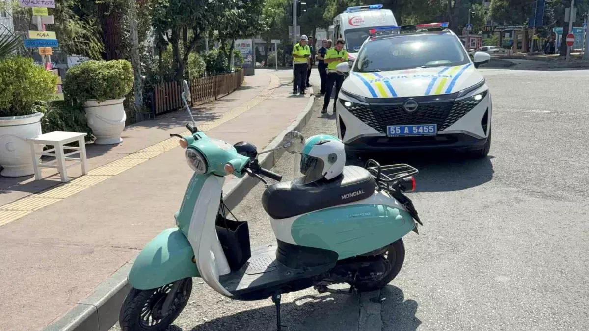Samsun\'da Trafik Kazası: 2 Yaralı