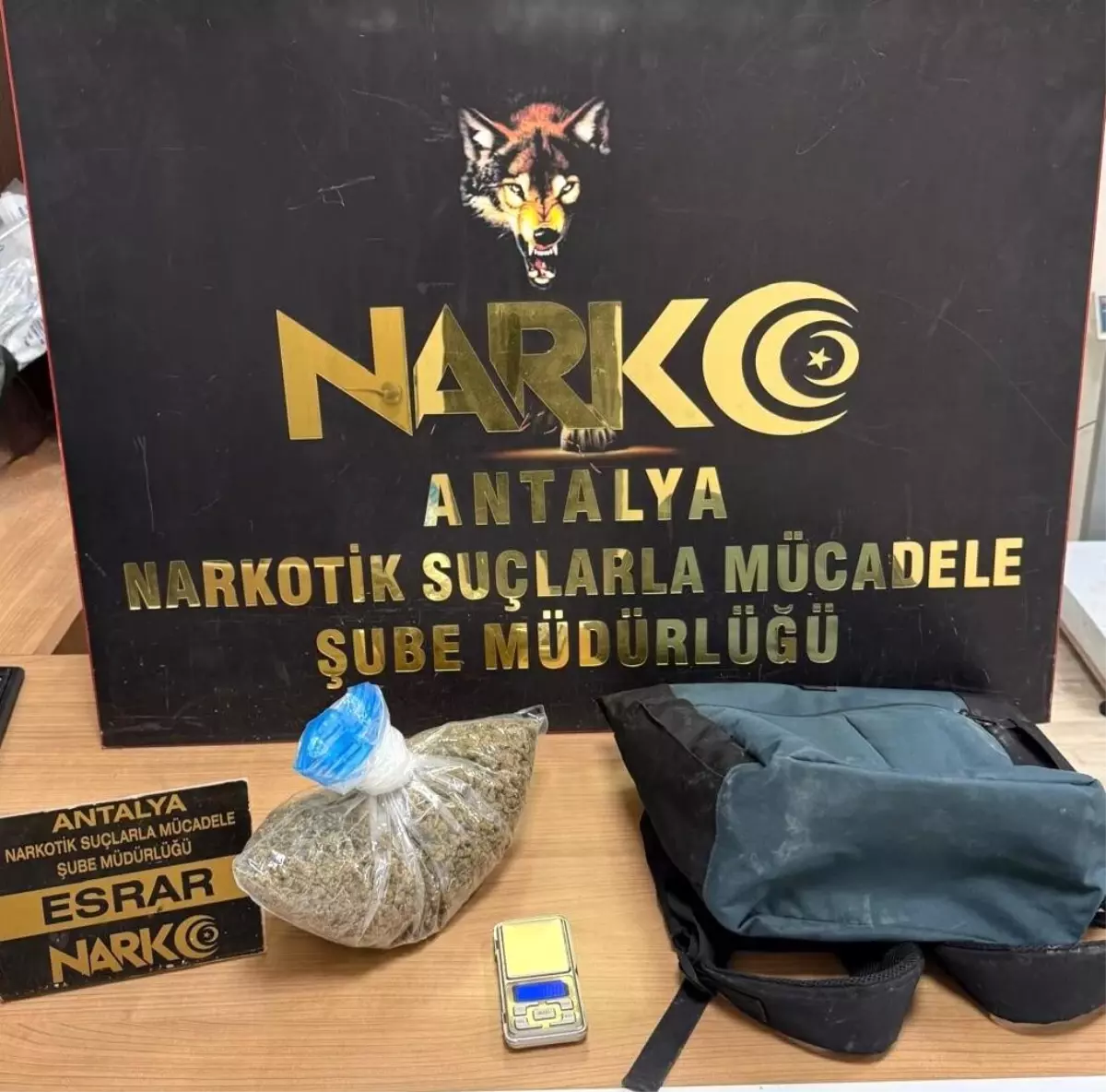 Antalya\'da Narkotik Operasyonları: 193 Şüpheli Yakalandı