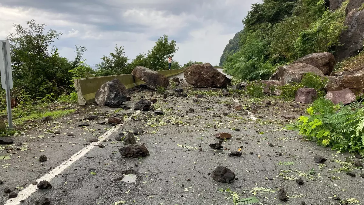 Karadeniz Sahil Yolu Ulaşıma Açıldı