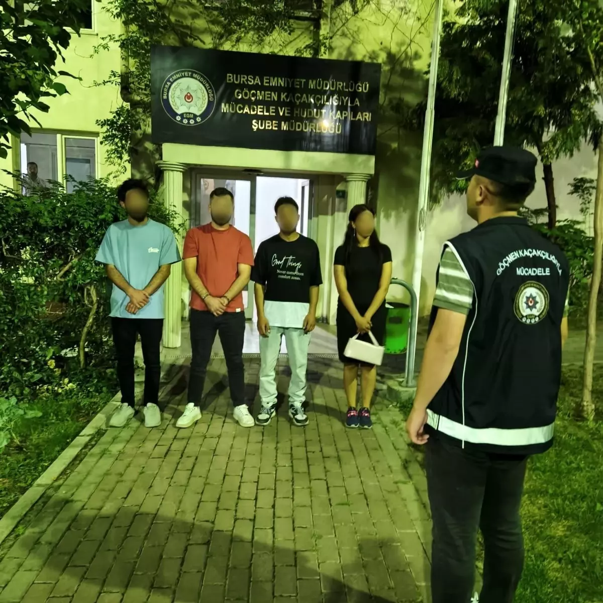 Bursa\'da Göçmen Kaçakçılığı Operasyonu