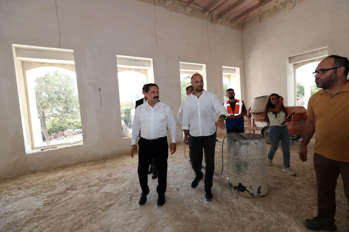Hatay\'daki Tarihi Valilik Konutunda Restorasyon Devam Ediyor