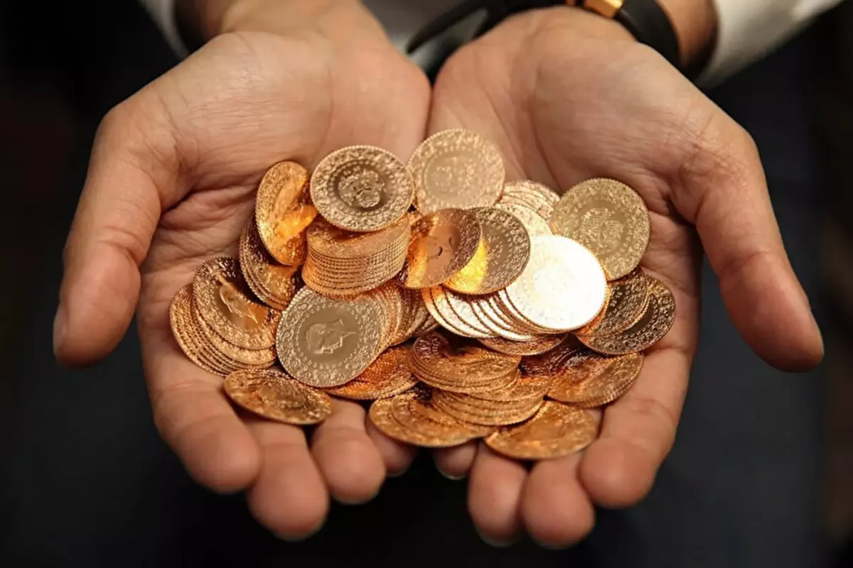 Ev almak için altın bozdurmaya gitti, kuyumcudan aldığı cevapla şoke oldu