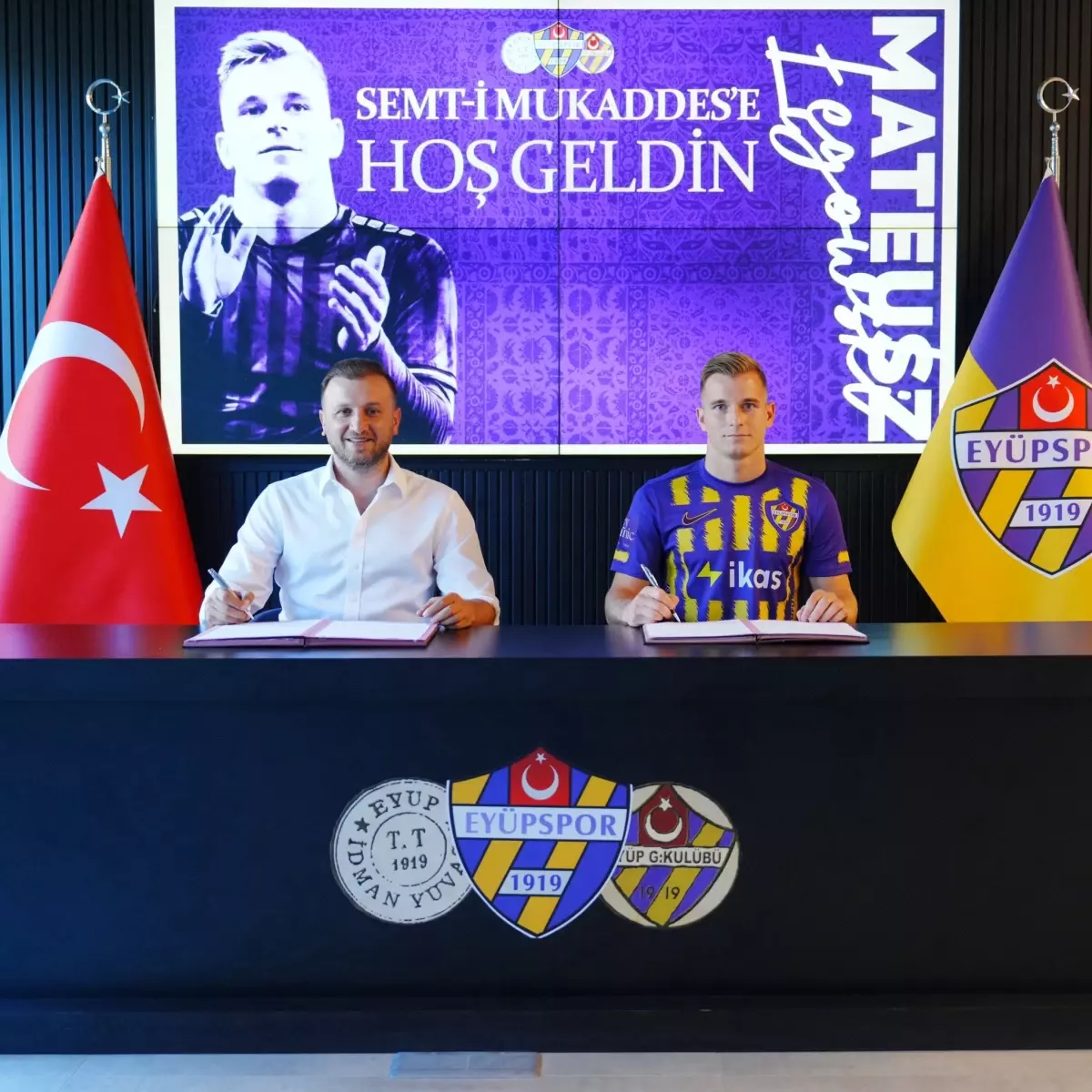 Eyüpspor, Legowski\'yi Transfer Etti