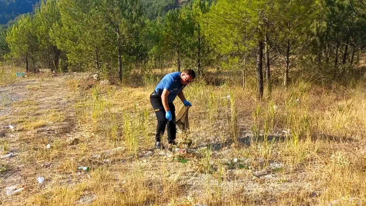 Emniyet Müdürü\'nden Çevreye Örnek Davranış