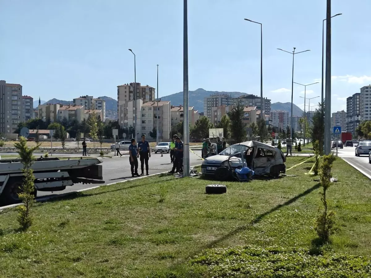 Kayseri\'de Feci Kaza: Ölü Sayısı 3\'e Yükseldi
