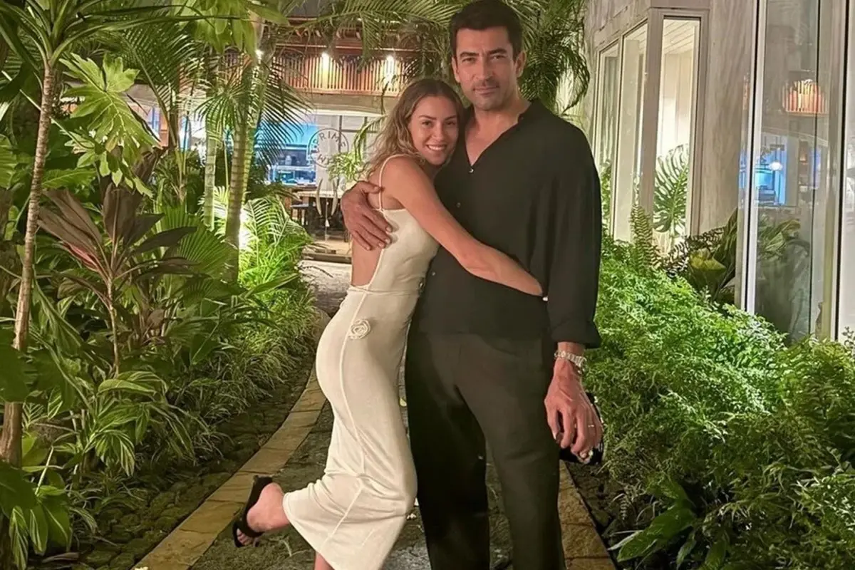 Kenan İmirzalioğlu ve Sinem Kobal\'dan ailece tatil molası
