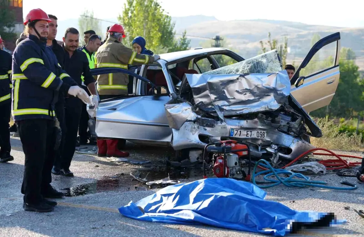 Kırıkkale\'de Feci Kaza: İki Sürücü Hayatını Kaybetti