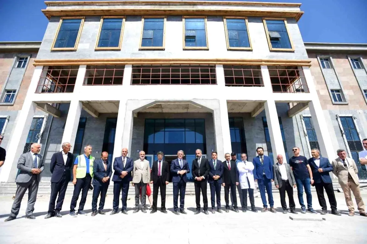 Van YYÜ\'de sağlık ve eğitim yatırımlarında büyük hamle