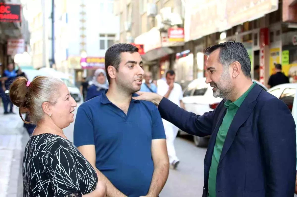 Elazığ\'da Yol Yenileme Çalışmaları Devam Ediyor