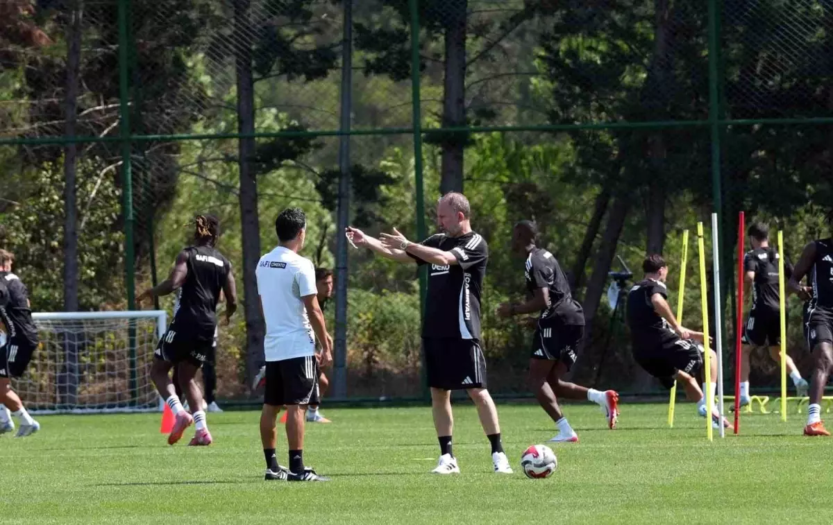 Beşiktaş, Başakşehir Maçına Hazırlanıyor