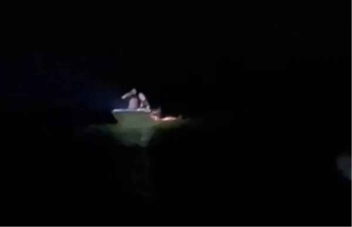Kahraman Polis Tekne Kazasında Hayat Kurtardı