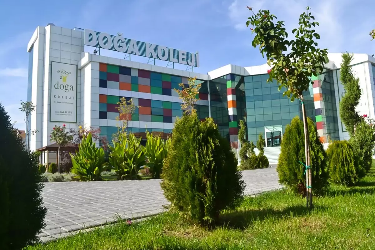 Doğa Koleji\'ne de kayyum atandı