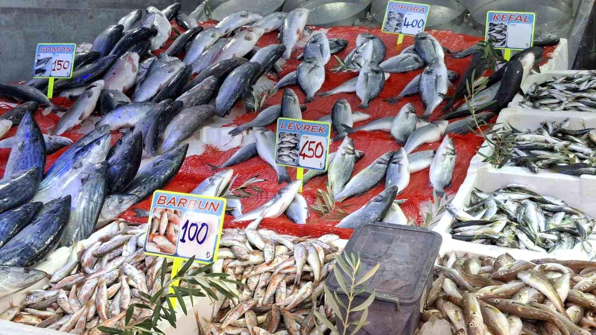 Samsun\'da Balık Tezgahları Şenlendi