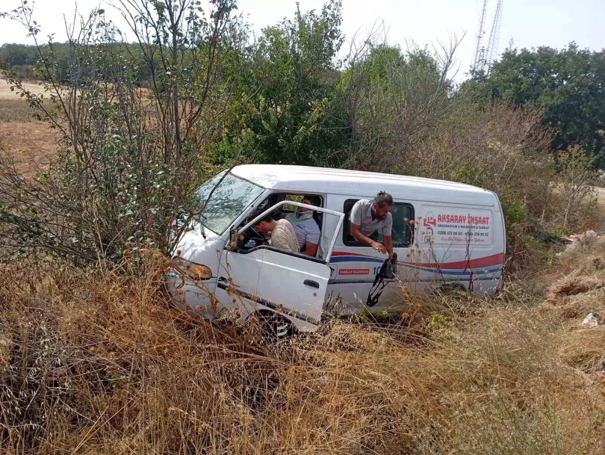 Kırklareli\'nde Panelvan Kaza: 2 Yaralı
