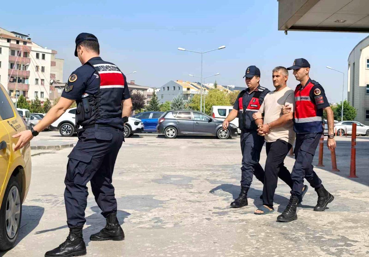 İnegöl\'de 12 Yıl Hapis Cezalı Şahıs Yakalandı