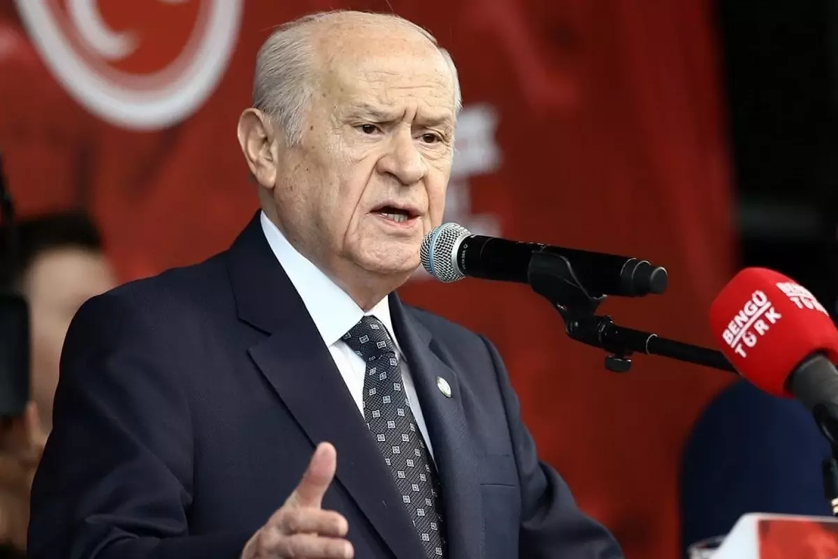 Bahçeli\'den çok konuşulacak çıkış: Bana kalsa yarım saatte kapatırım