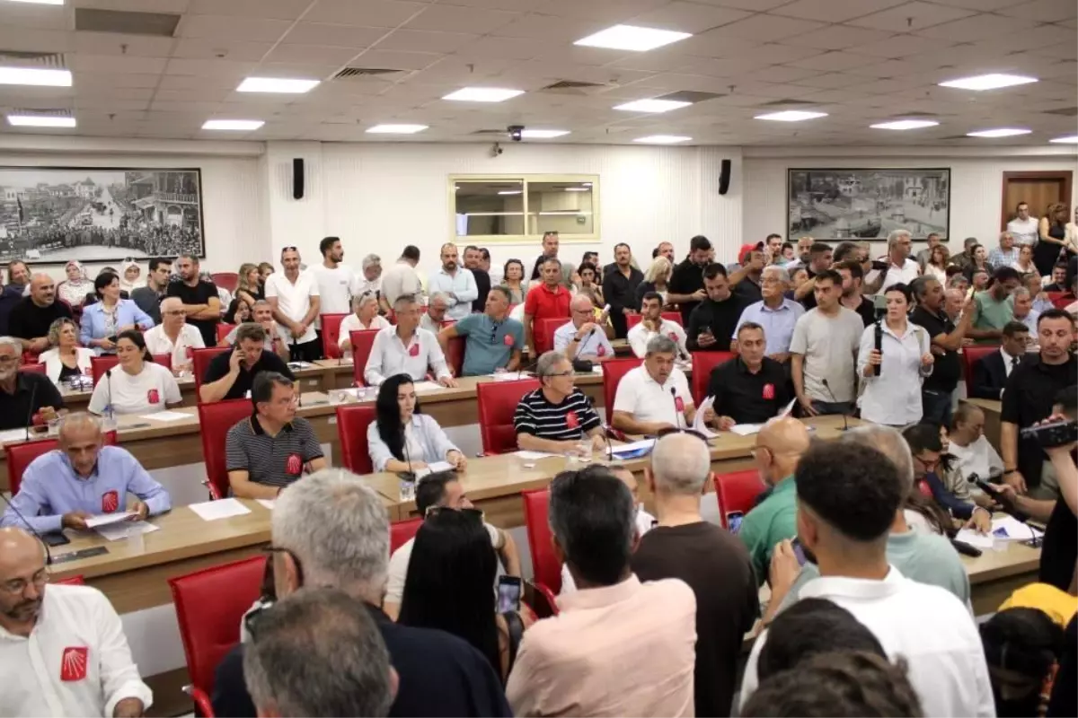 Aydın Büyükşehir Belediye Meclisi\'nde Provokasyon İddiaları