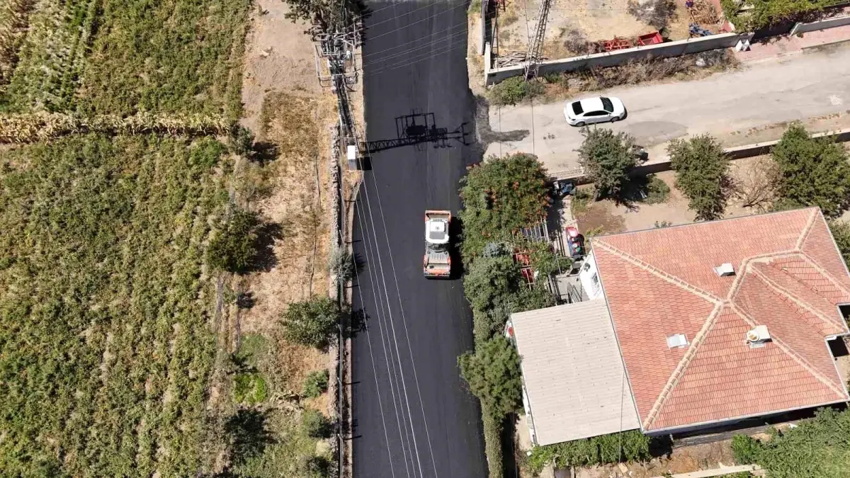 Kayseri Develi\'de 4,2 km Yol Sıcak Asfaltla Yenilendi