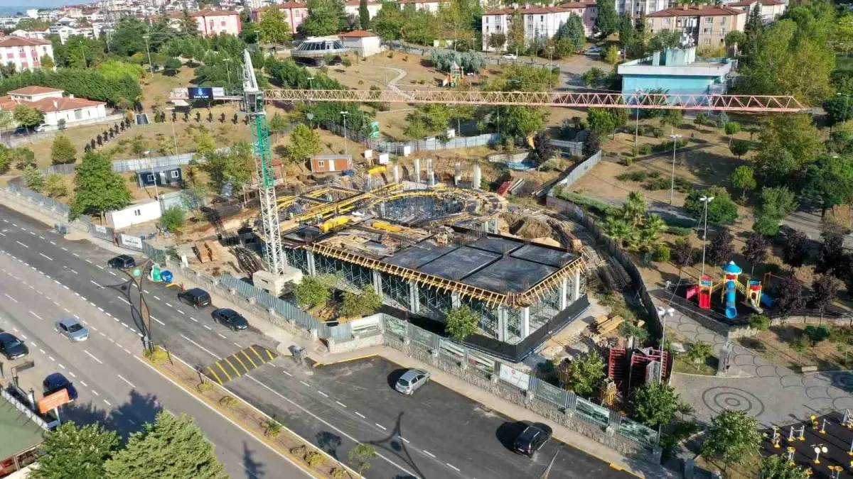 Başiskele\'de Çocuk Kütüphanesi, Oyuncak Müzesi ve Etüt Merkezi Projesi Devam Ediyor
