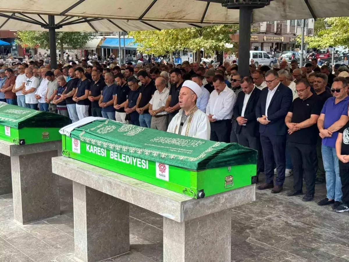 Balıkesirli Gazeteci Emrah Ayyıldız\'ın Kayınpederi Hayatını Kaybetti