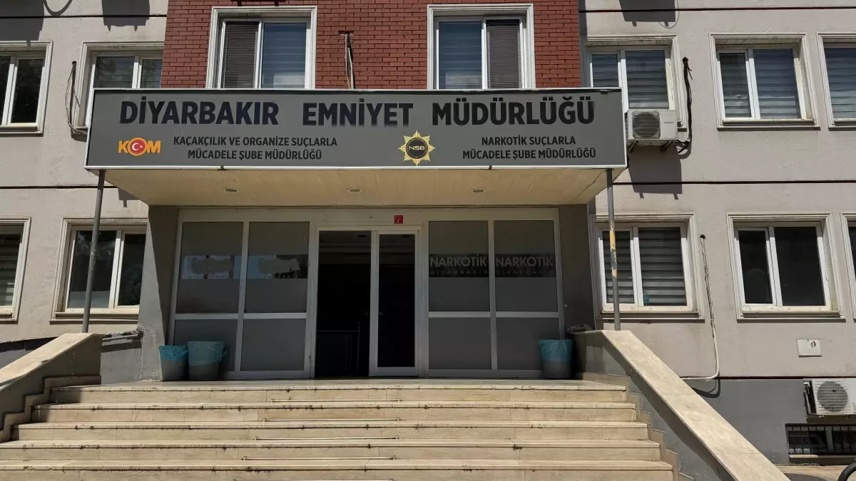 Diyarbakır\'da Uyuşturucu Operasyonu