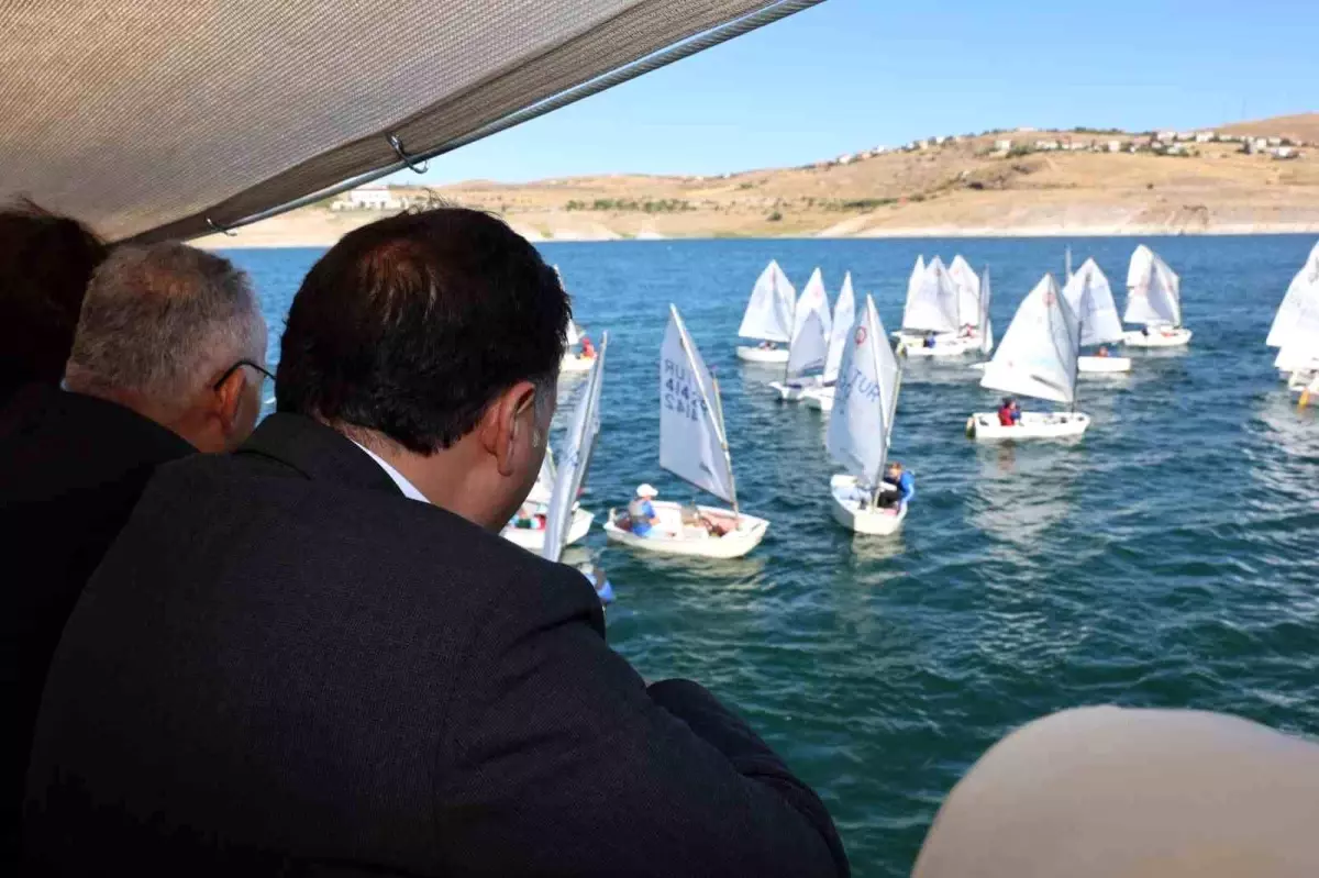 Kayseri\'de TYF Anadolu Yelken Ligi 3. Ayak Yarışları Başladı