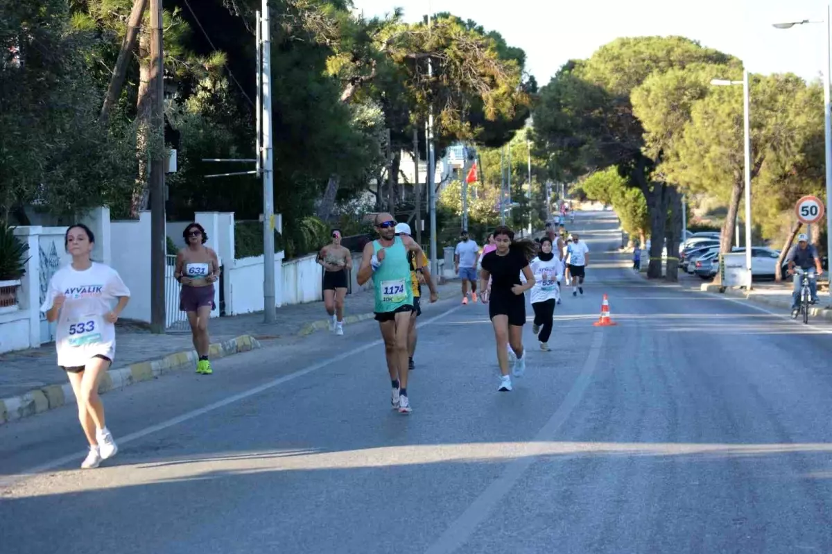 Uluslararası Ayvalık Yarı Maratonu 24 Ülkeden 1300 Sporcu ile Gerçekleşti