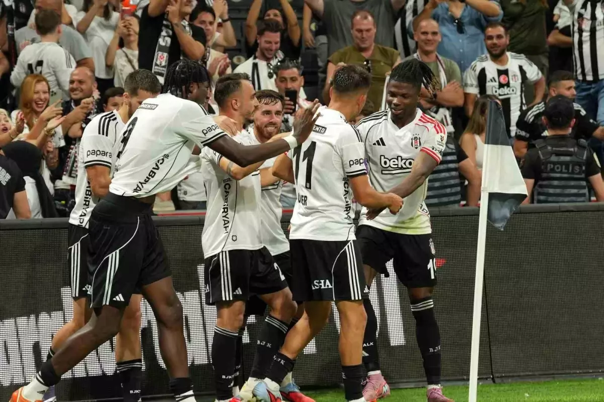 Beşiktaş, Başakşehir\'i 2-1 Yendi